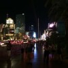 探秘小小夜店游戏世界：绚烂灯光下的游乐场，夜幕下的精彩之地