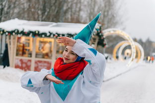 引领创新科技教育风潮：探秘班班幼儿园4穿墙飞行版的多元化教学模式及其对孩子思维开发的影响