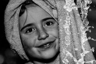 (女子特工队电影特工队)女子特工队满天星1973版在线观看：经典港片，再现辣妹风采