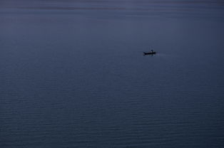 孤舟求生联机版中文版无广吿免费下载-孤舟求生联机版中文版2024新版下载v.8.67