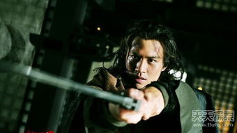 探寻无双战神最帅的一张照片：神秘魅力尽显，令人惊艳心动