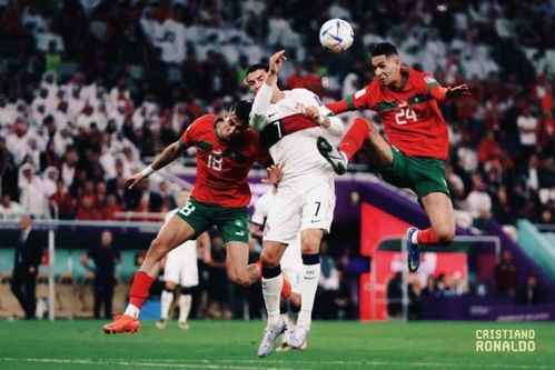 足坛历史50大巨星排名：探寻足球界的传奇人物与不朽传奇！